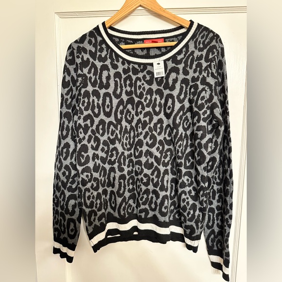 Saks Fifth Avenue Sweaters - Saks Fifth Avenue Black, Gray and White Leopard Print Sweater Size Large NWT